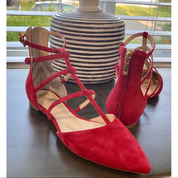 Caged Flat Shoe - Picture 10 of 10